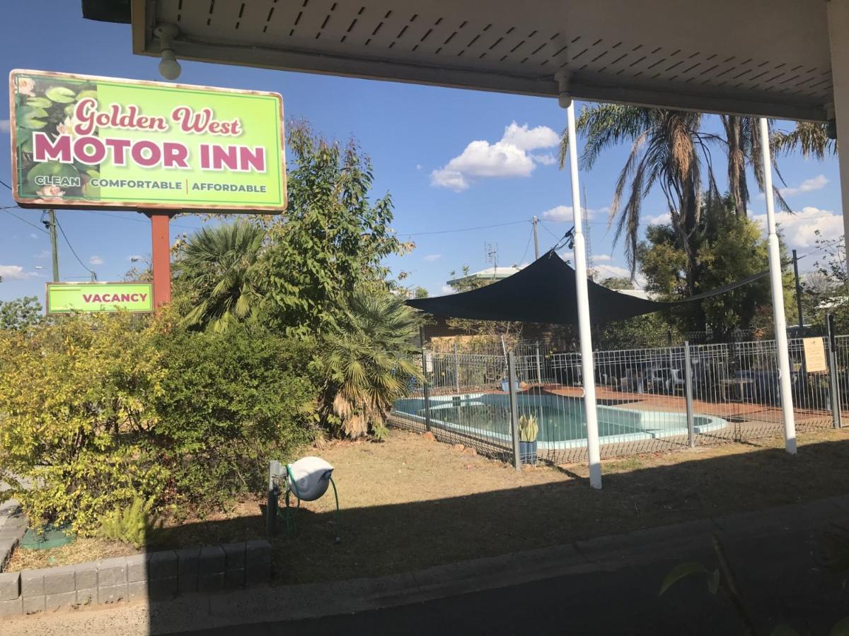 Golden West Motor Inn Miles エクステリア 写真